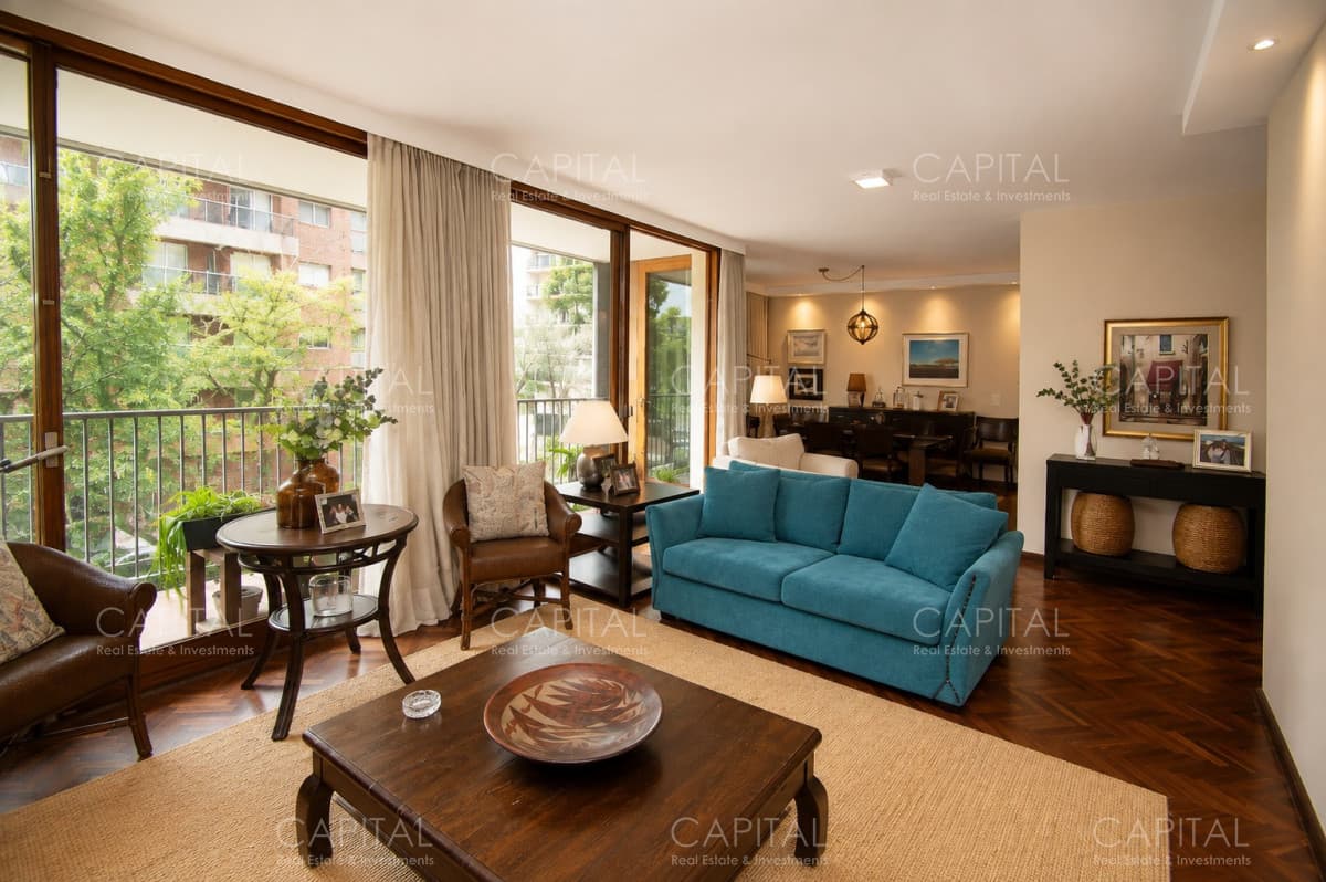 Apartamento en venta de tres dormitorios y dependencia en zon Villa Biarritz - Punta Carretas
