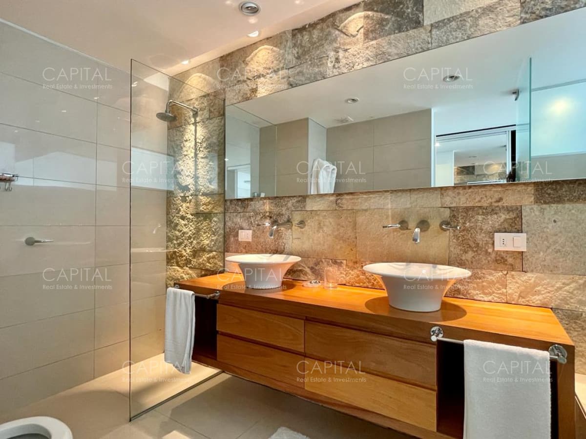 Buen Apartamento en Playa Brava