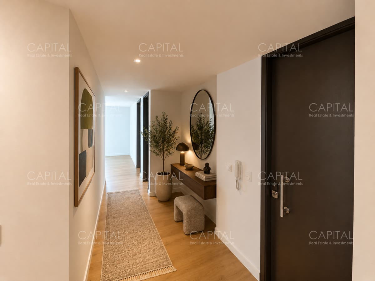 Apartamento de Tres Dormitorios en Carrasco con Azotea y Parrillero