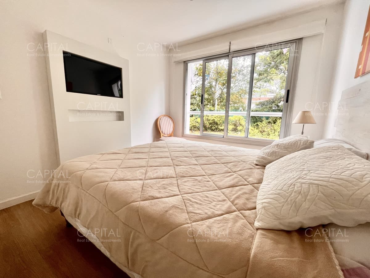 Apartamento de 1 Dormiotrio en Vneta Edificio Di Como