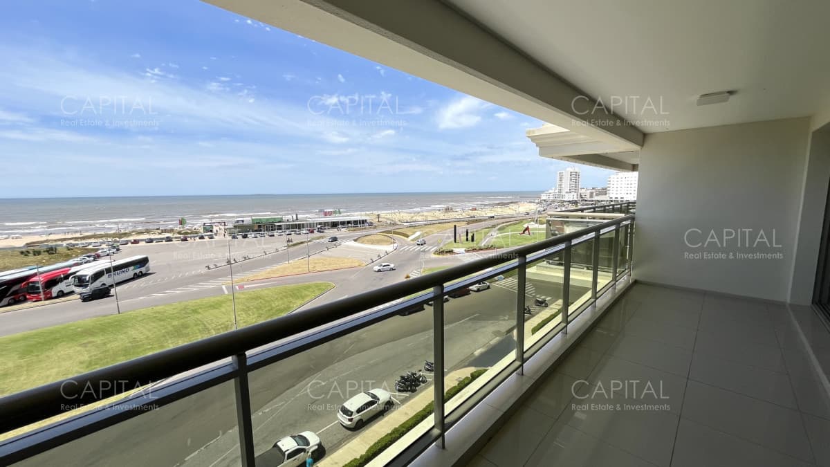 Apartamento en Imperiale de 3 dormitorios en venta.