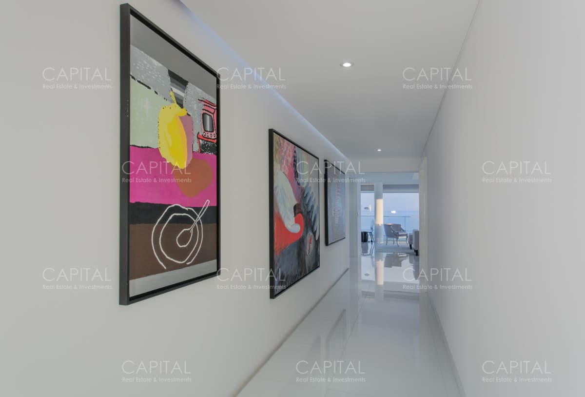 Espectacular Penthouse Duplex Mythos  Ubicado en la Parada 31 Playa Brava.