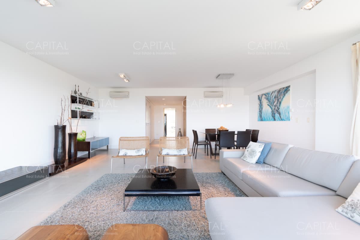 Le Parc Punta del Este OPORTUNIDAD en venta! Esquinero en Le Parc frente a playa Brava, Punta del Este