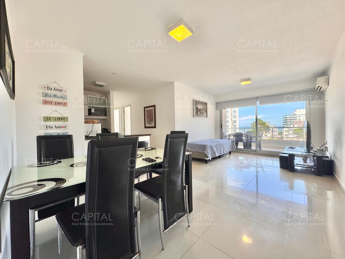 Apartamento de dos dormitorios en Playa Brava de Punta del Este
