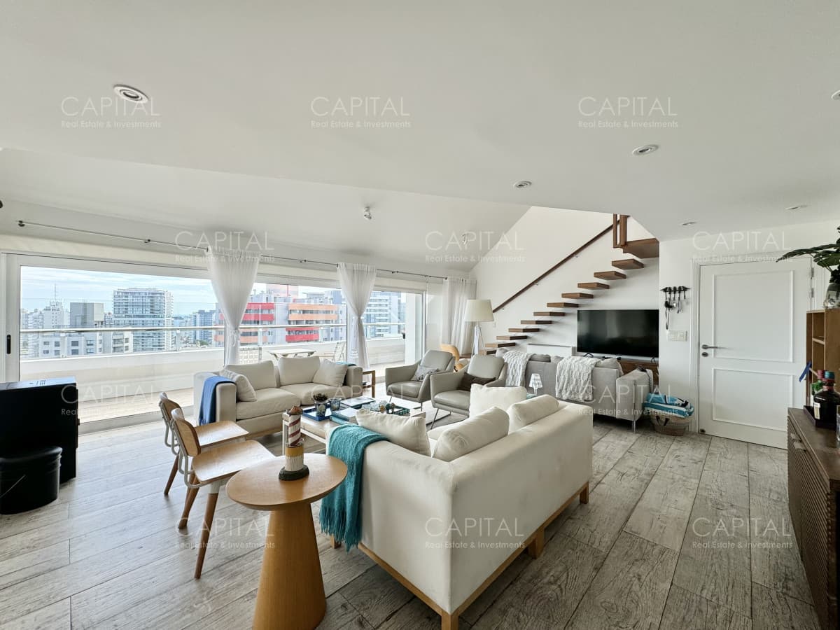 Penthouse Duplex Playa Brava Punta del Este en Venta tres suites