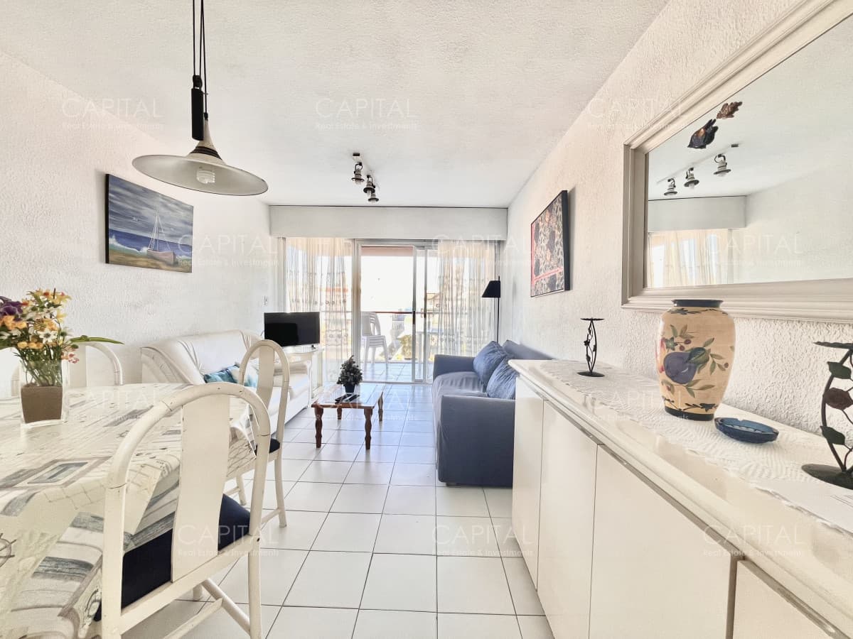 Apartamento Dos Dormitorios en Venta Punta del Este
