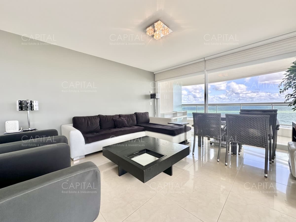 Aquarela Punta del Este Departamento Esquinero en Venta
