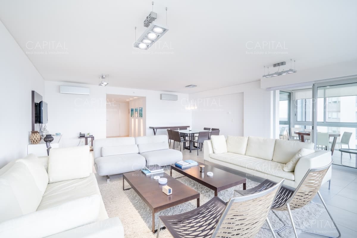 Departamento Le Parc Punta del Este En Venta Tres Dormitorios Mas Dependencia