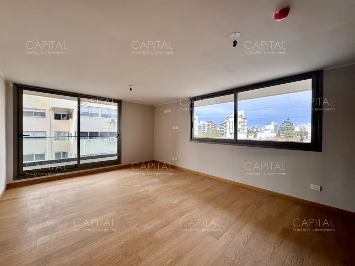 Apartamento de un dormitorio en venta en Parque Rodo