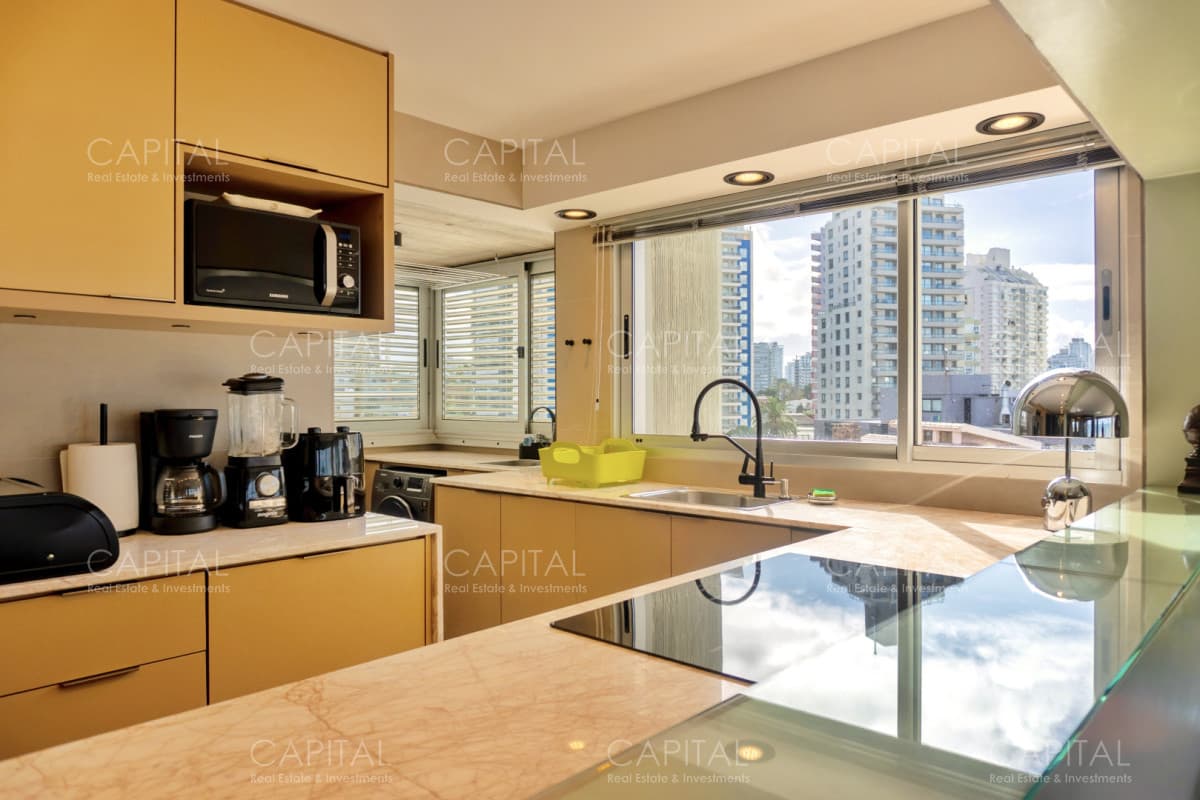 Apartamento en Venta 4 dormitorios en Playa Brava, con vista al Mar