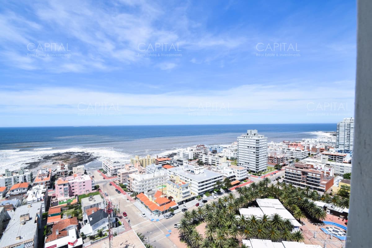 Apartamento en Alquiler de Dos Dormitorios Punta Del Este