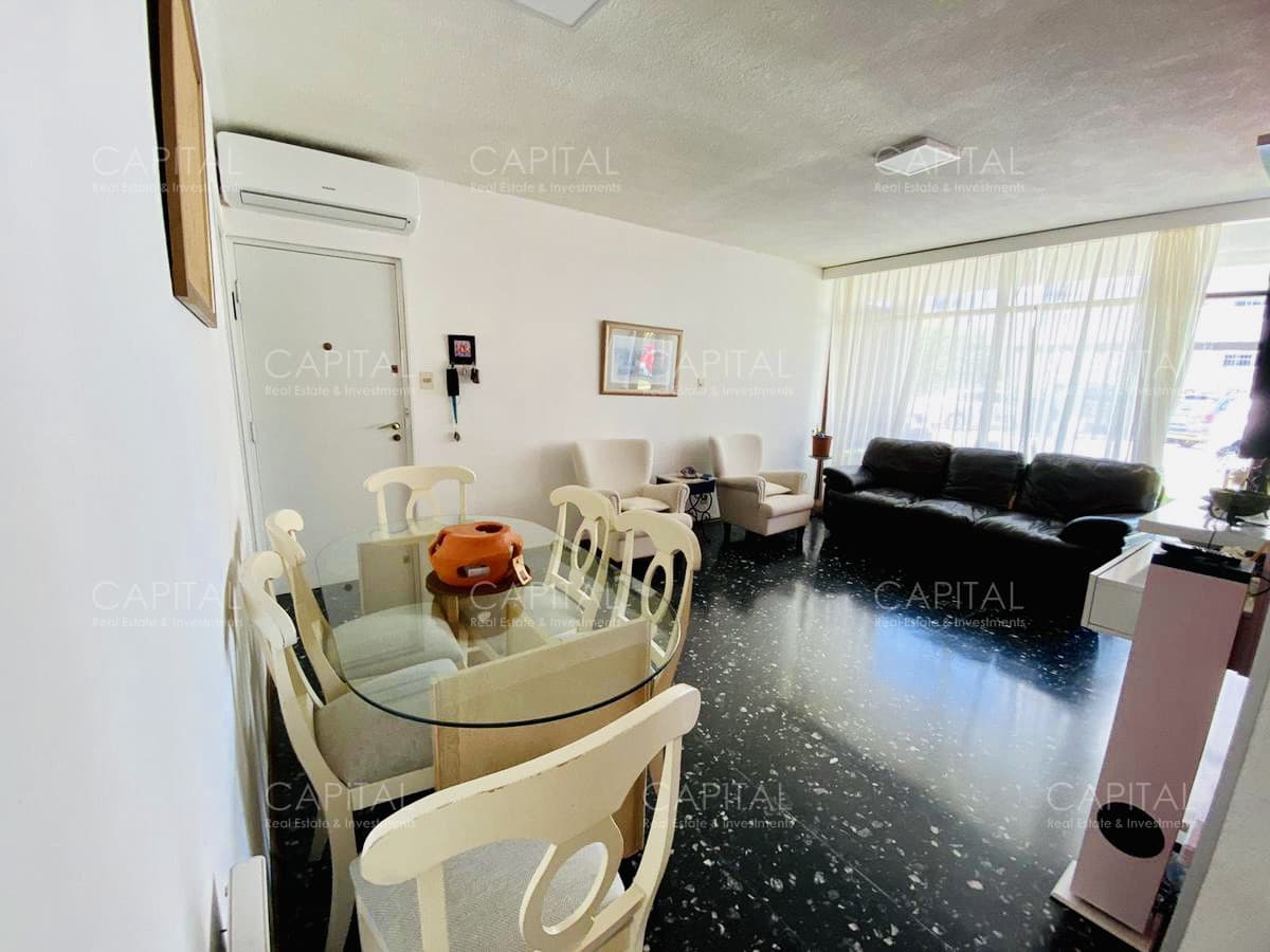 Apartamento en Venta Playa Brava, Punta del Este De Tres dormitorios