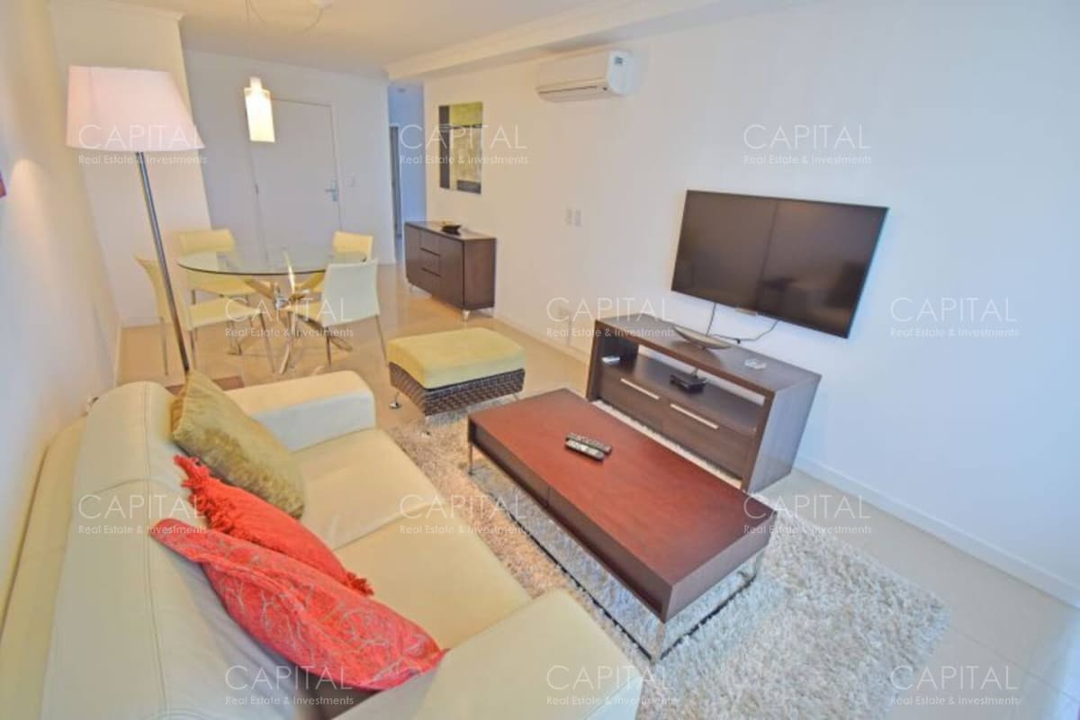 Apartamento Casino Tower en Venta de Dos dormitorios en Playa Mansa, Punta del este