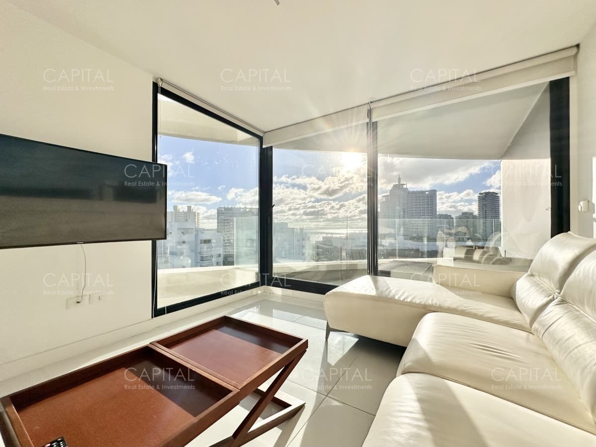 Art Tower en venta de tres dormitorios, Punta del Este.
