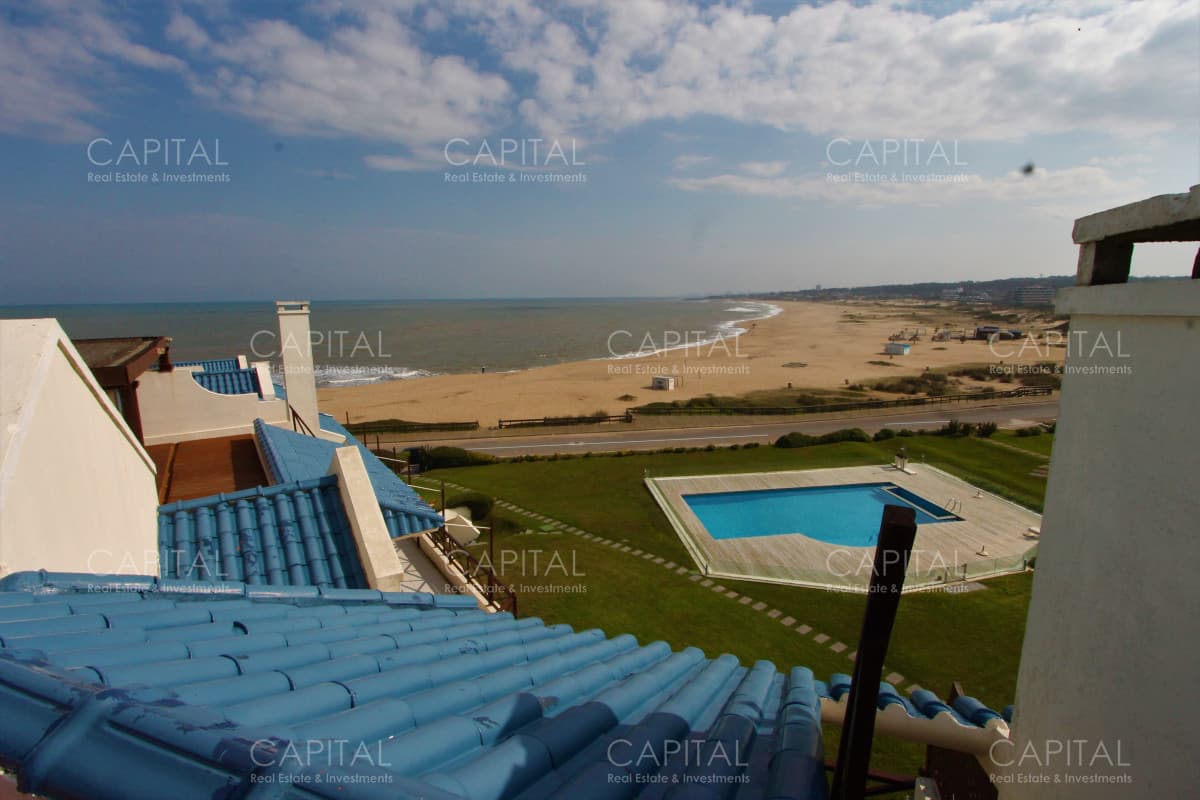 Penthouse en Lomas de Manantiales frente a Bikini Beach