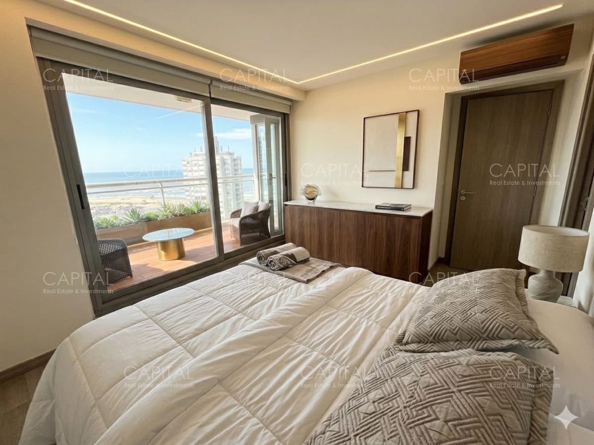 Moderno Departamento a una cuadra del mar en Punta del Este