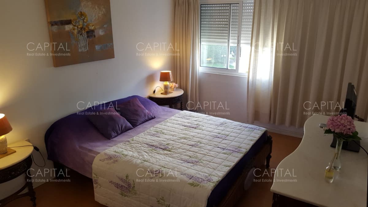 Apartamento en Venta Playa Mansa Punta del Este Dos Dormitorios