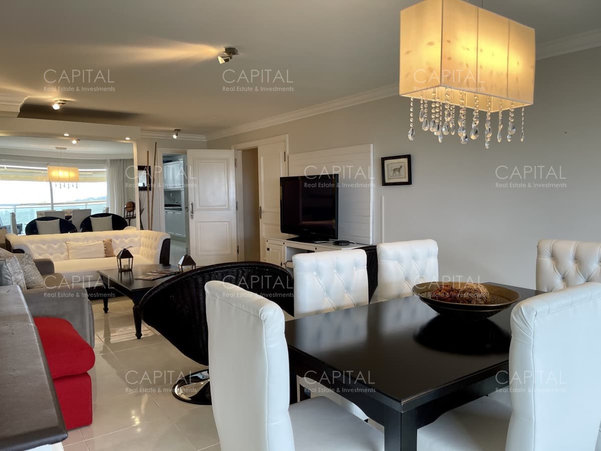 Le Jardin Punta del Este Apartamento de tres dormitorios en Venta