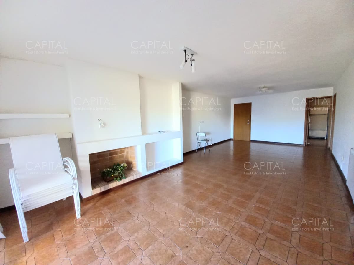 Dormar Apartamento en Punta del Este Venta Cuatro Dormitorios