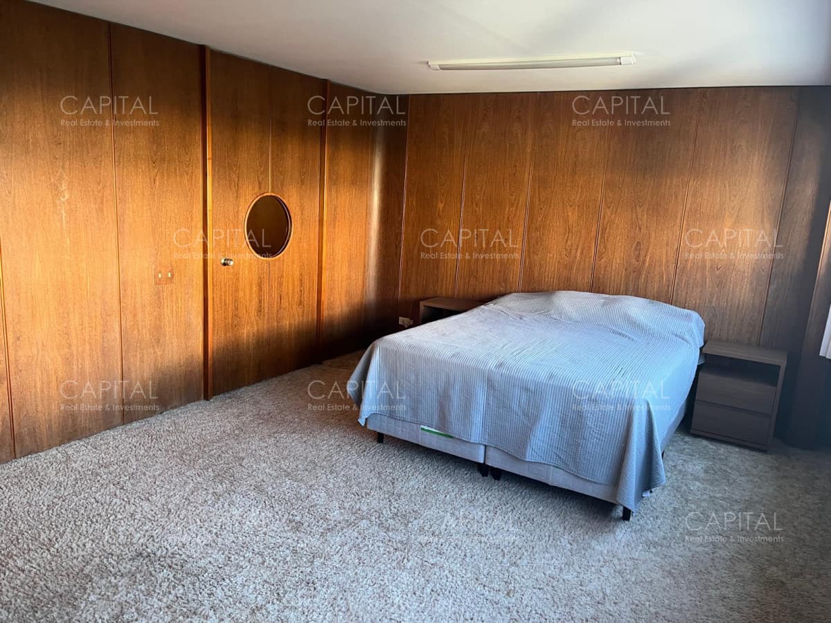 Apartamento de Un Dormitorio  en Venta y Alquiler en Península Punta del Este