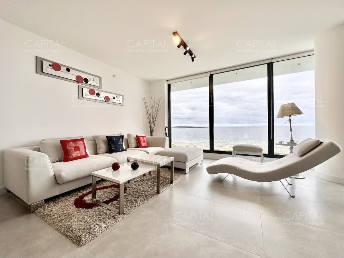 Venetian Tower Punta del Este en Venta de 2 Suites Frente al Mar de Playa Mansa