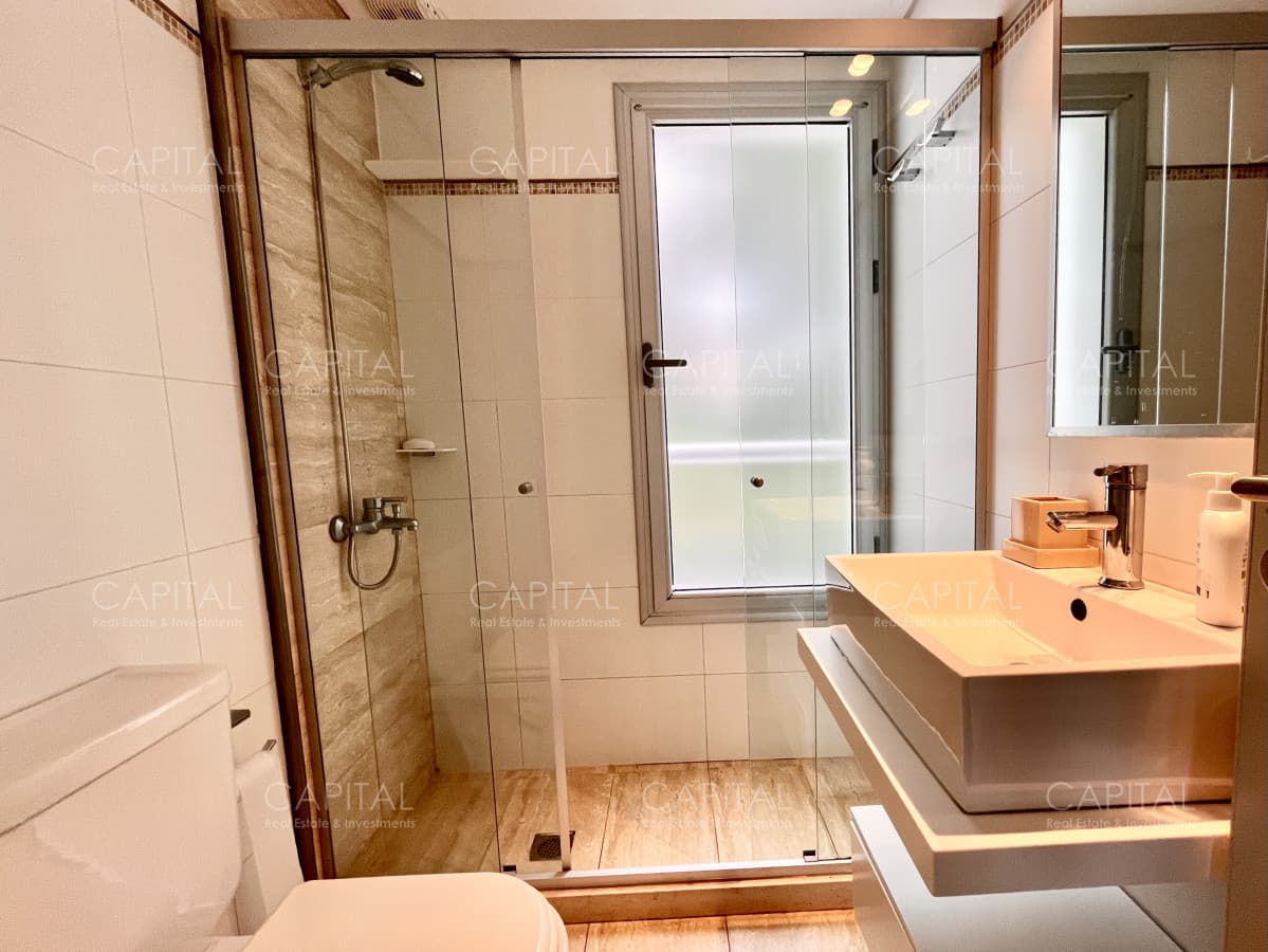 Apartamento de 1 Dormiotrio en Vneta Edificio Di Como