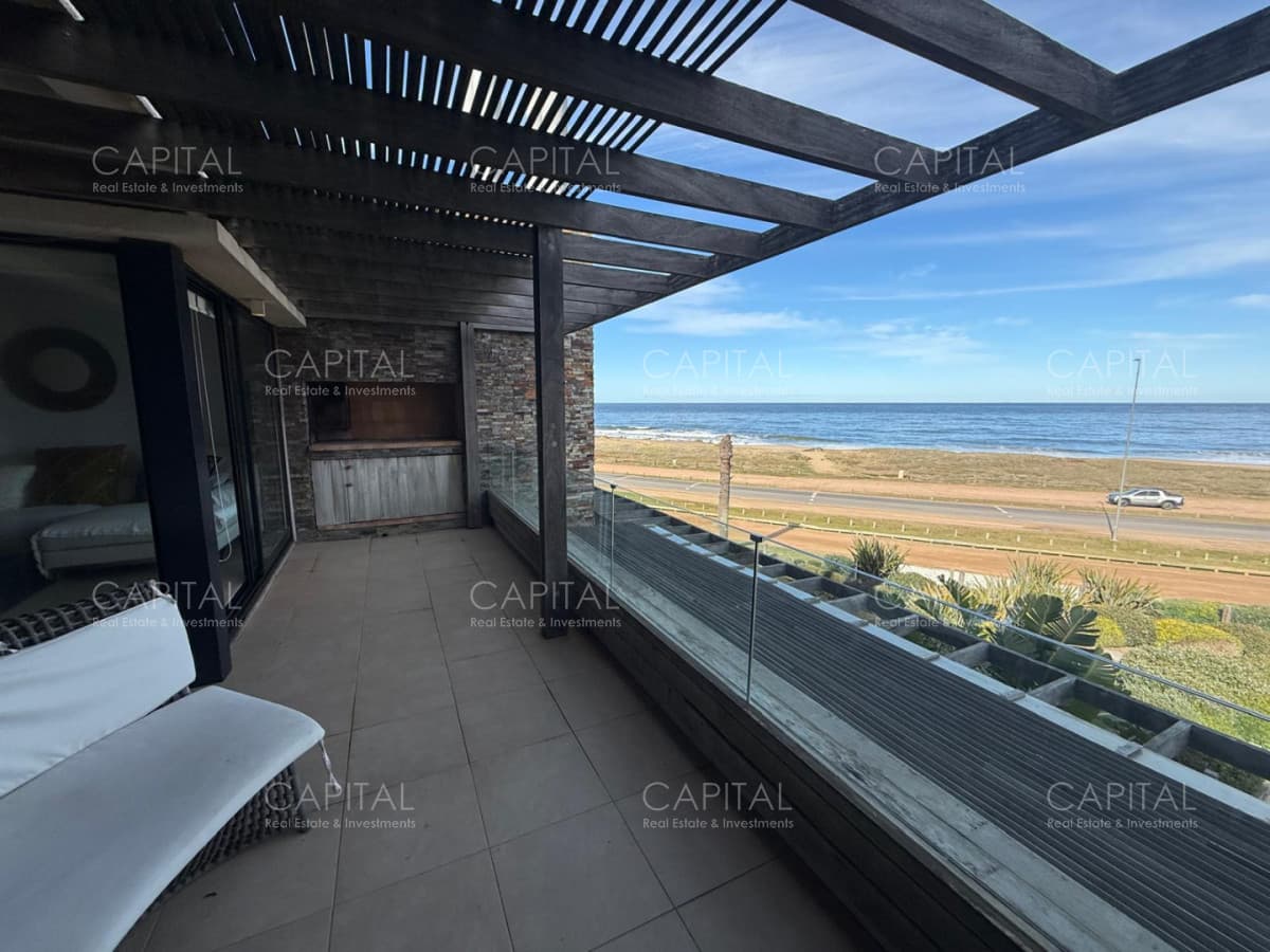 Departamento 2 dormitorios en Venta Manantiales con vista al mar