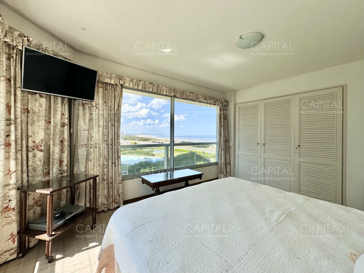 Departamento en Venta en Playa Brava, Punta del Este.