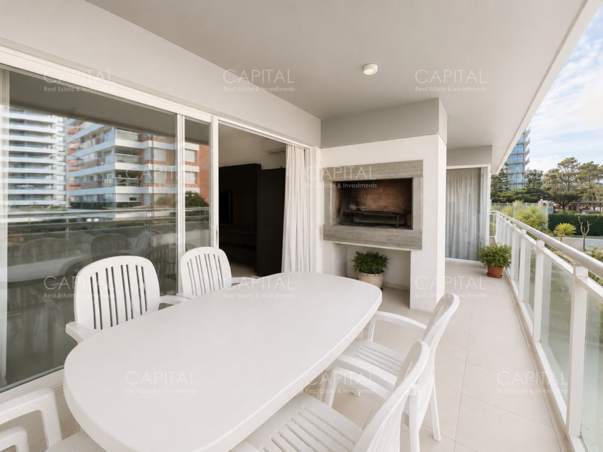 Apartamento 3 dormitorios, en Playa Brava