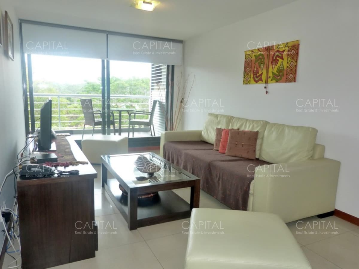 Apartamento de dos dormitorios en venta en torre con servicios con inmejorable ubicación