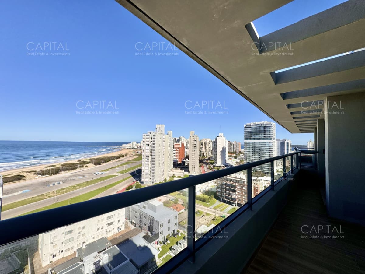 Unidad en venta de dos dormitorio con vista al mar, Playa Brava, Punta del Este