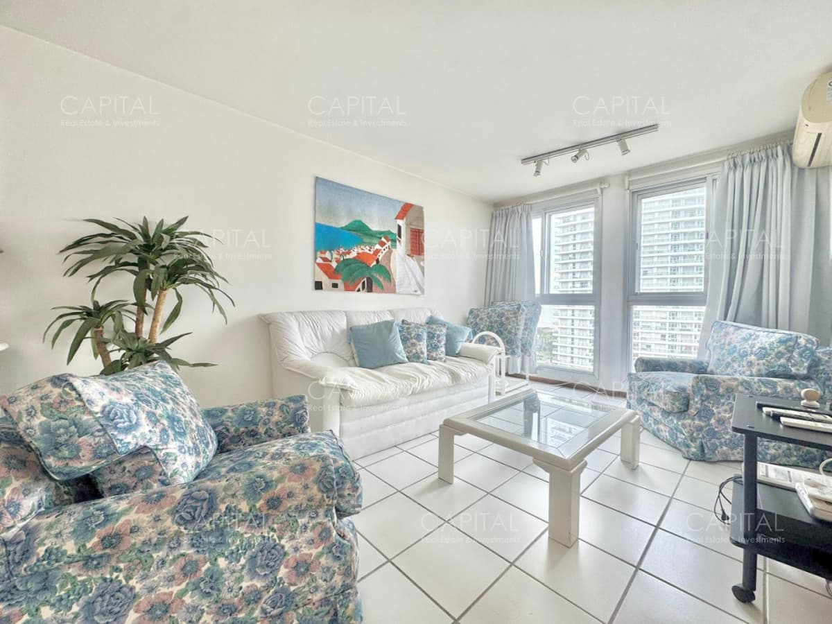 Apartamento en venta en Playa Mansa Punta del Este
