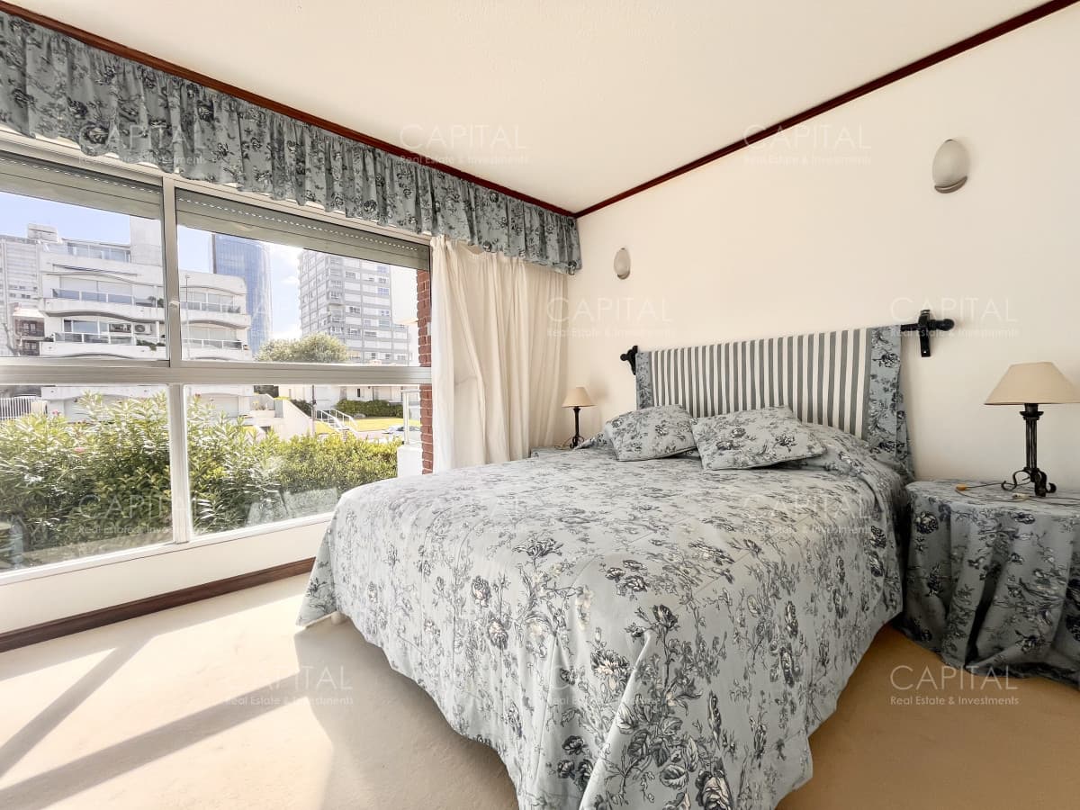 Excelente apartamento en la península con vista al mar - 3 dormitorios!