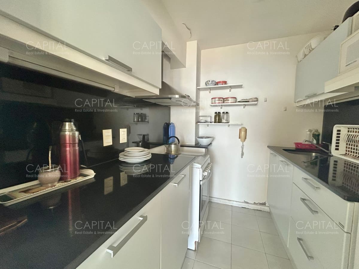Apartamento reciclado de 3 dormitorios en venta.
