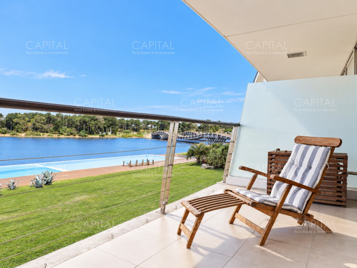 Departamento en venta y alquiler en La Barra con vista a la Laguna