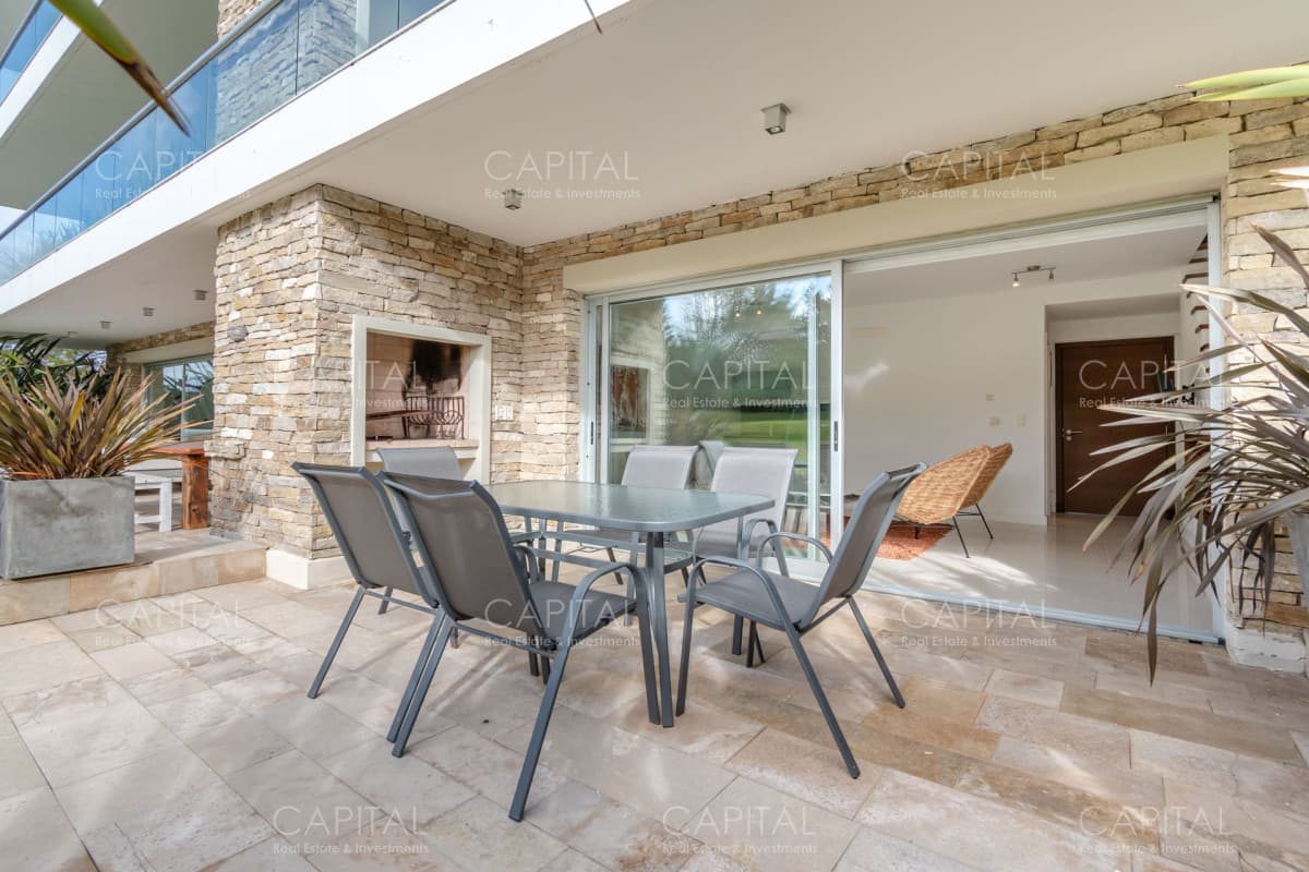 Apartamento Duplex en Venta en Playa Brava Terrazas de Villa Brava