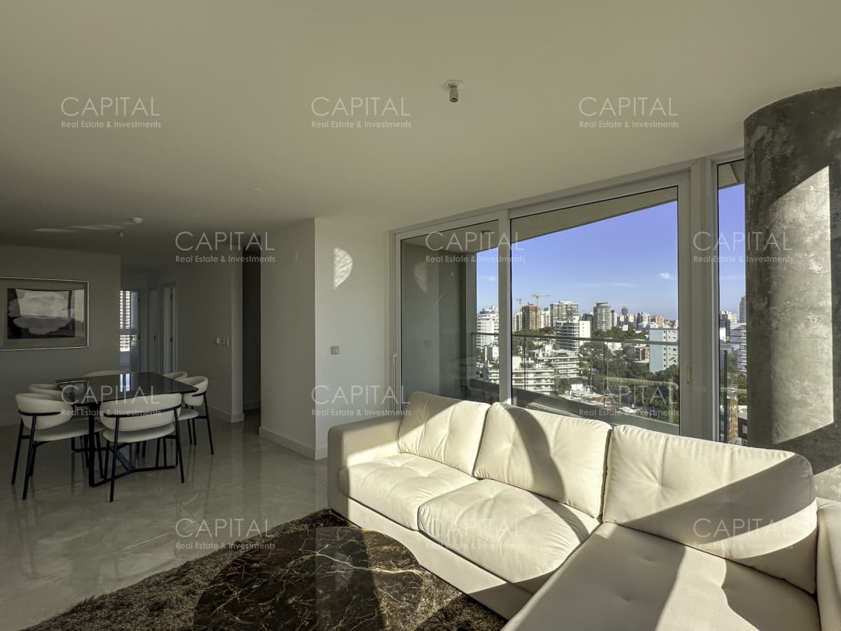 Apartamento de 3 Dormitorios en Venta en Aidy Grill Punta del Este
