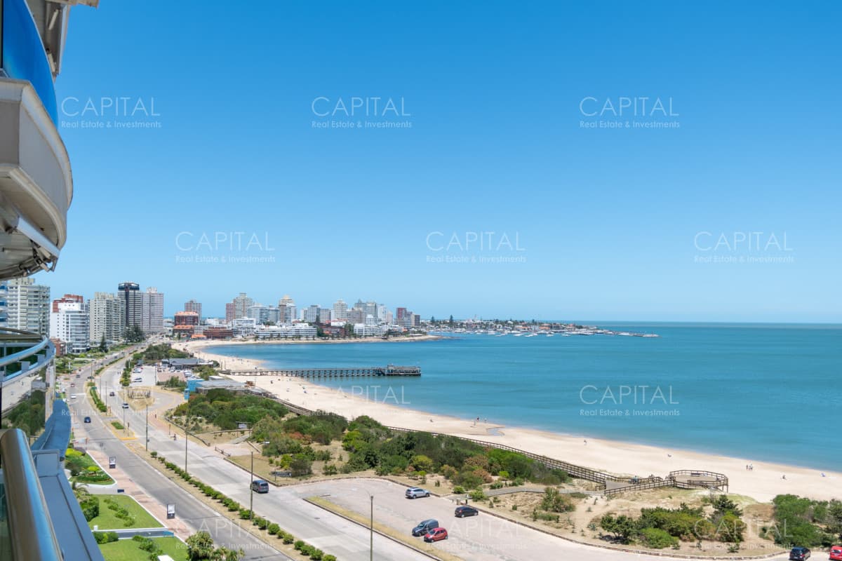 Coral Tower Esquinero frente al Mar Punta del Este Apartamento en Venta
