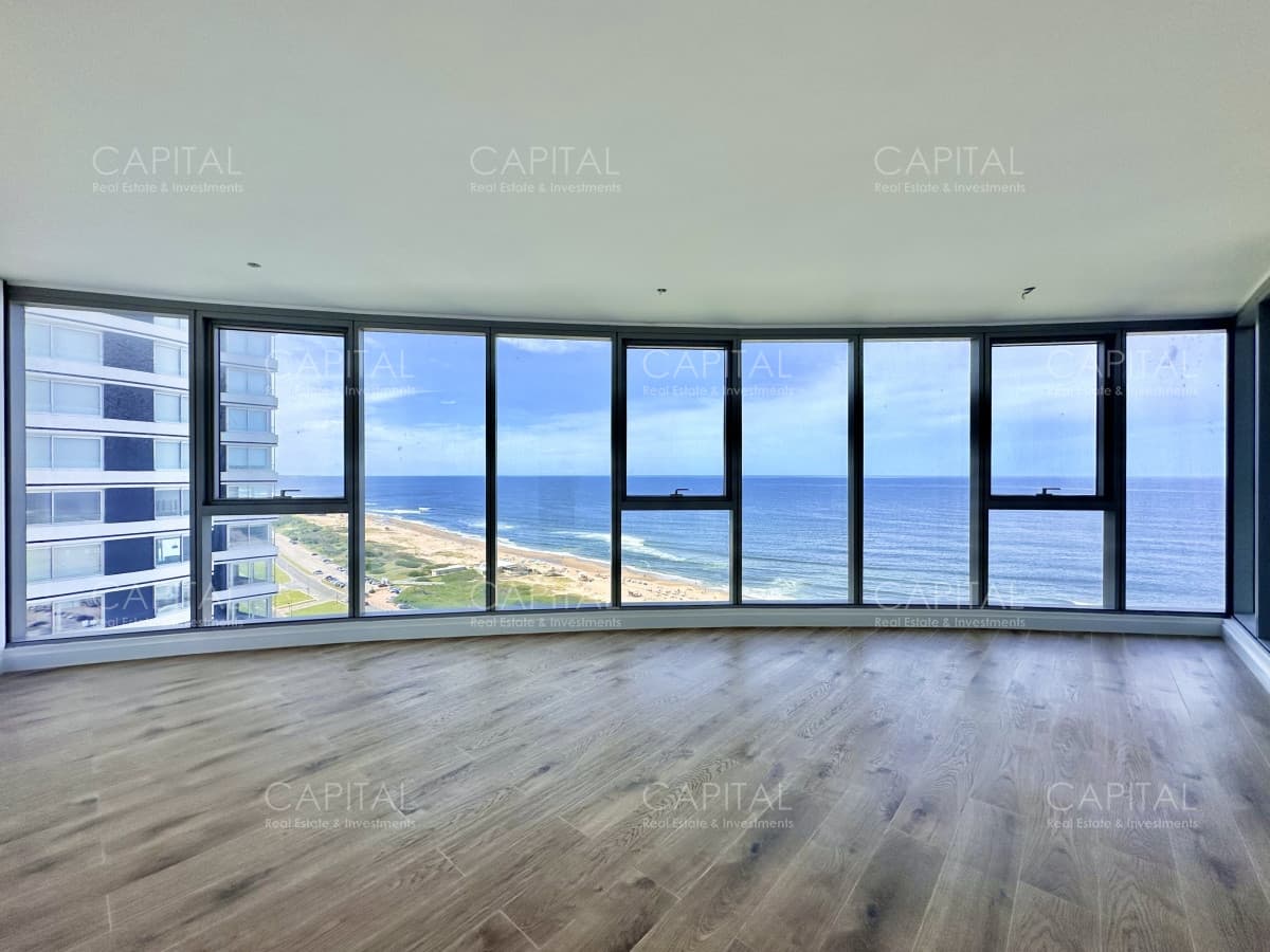 Apartamento primera linea de tres dormitorios. Punta del Este - Trump Tower en Venta