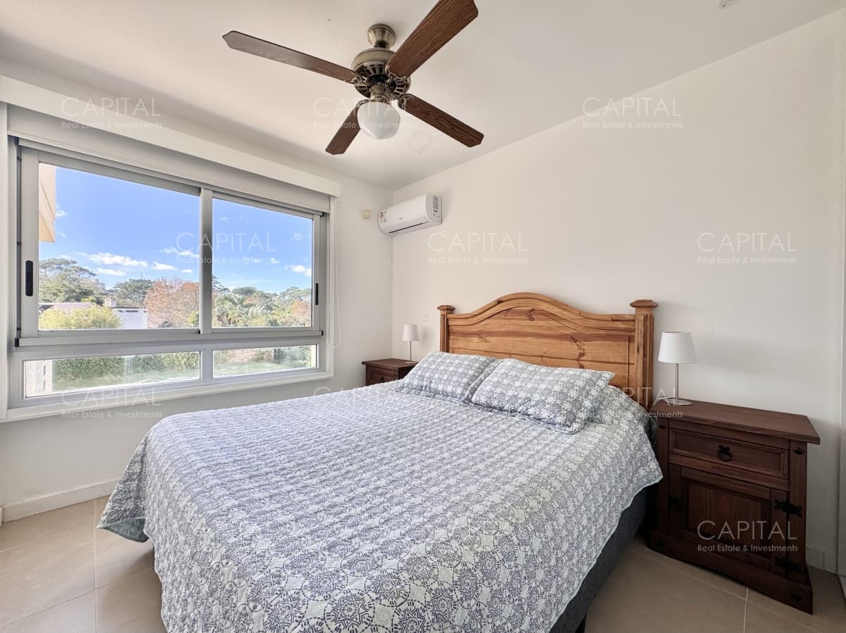 Apartamento de un dormitorio en venta, Playa Mansa.