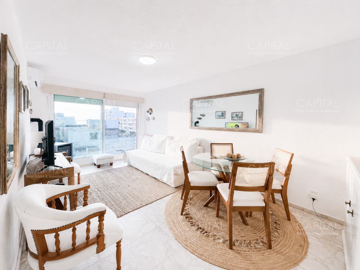 Apartamento Reciclado de Un Dormitorio en Venta Península de Punta del Este