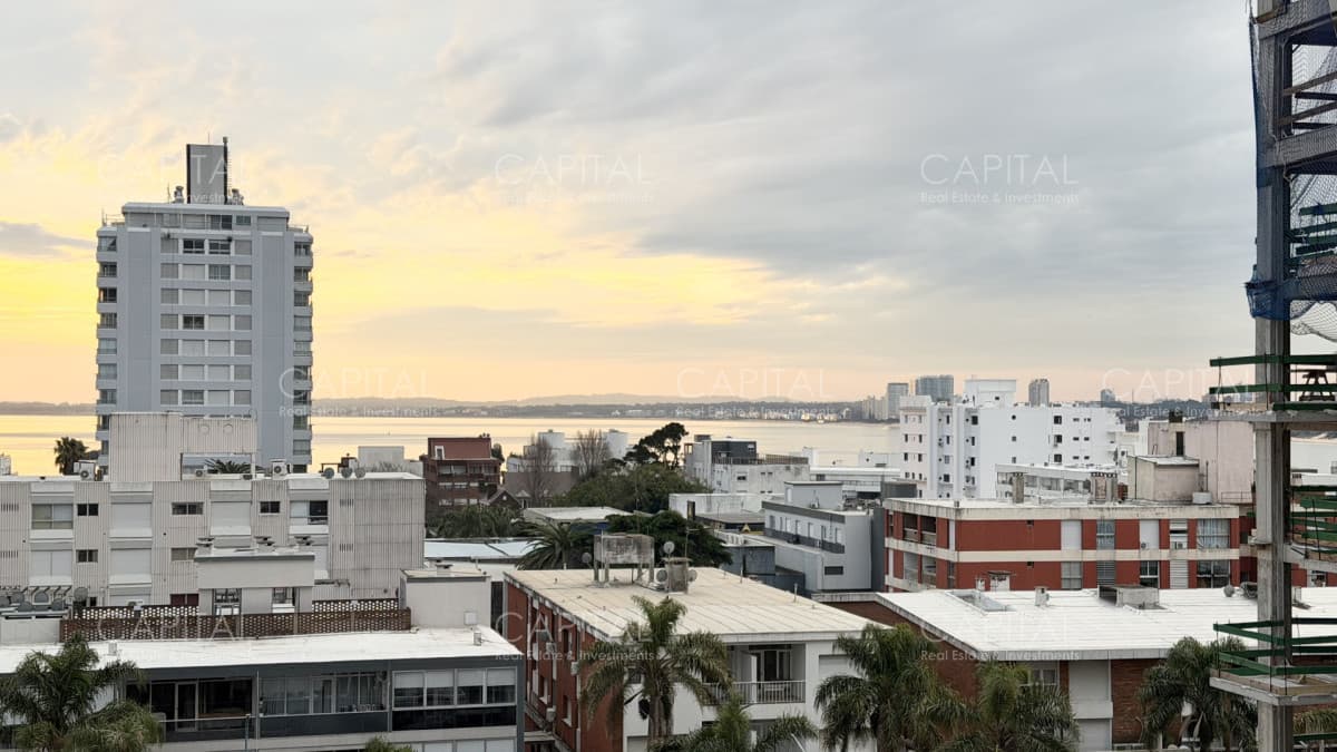 Departamento en venta de 2 dormitorios en Península Punta del Este