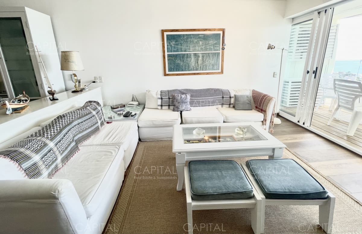 Fontemar Punta del Este Apartamento de 4 dormitorios con vista al puerto en venta