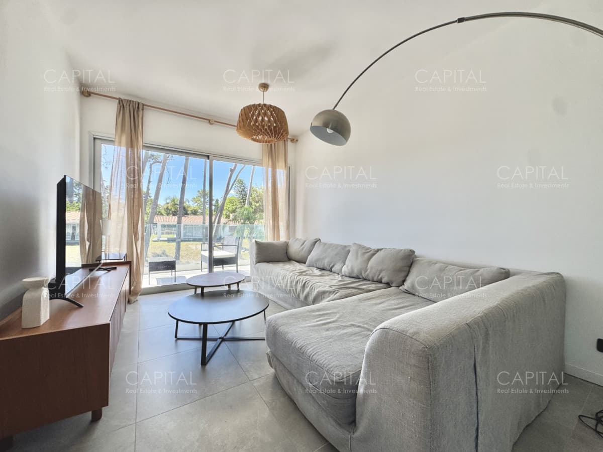 Apartamento en venta a estrenar en Playa Mansa - Punta del Este.