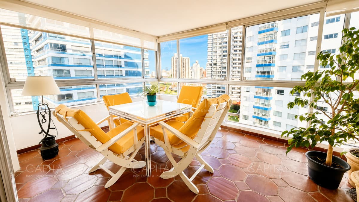 Apartamento en venta de 4 dormitorios en Playa Brava.
