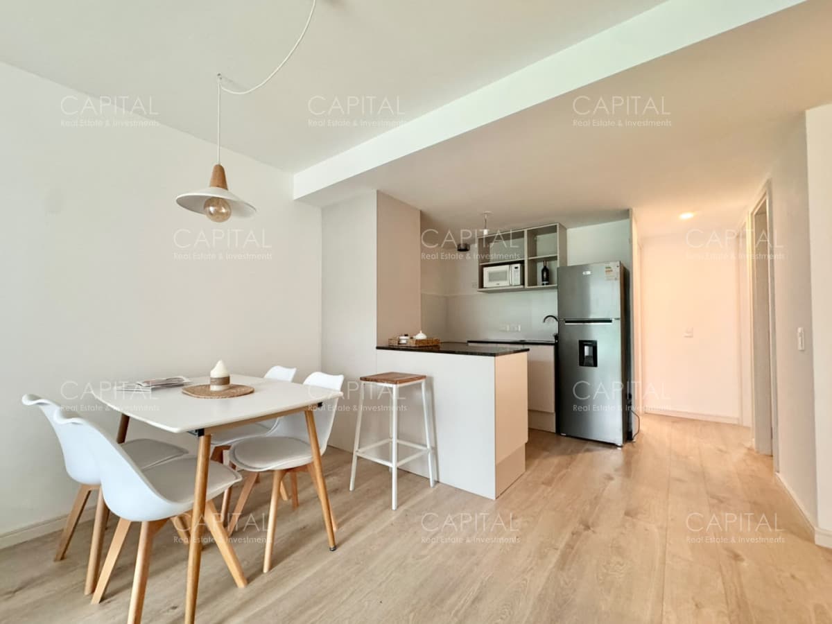 Aparamento de dos dormitorios en venta zona Tres Cruces - La Comercial