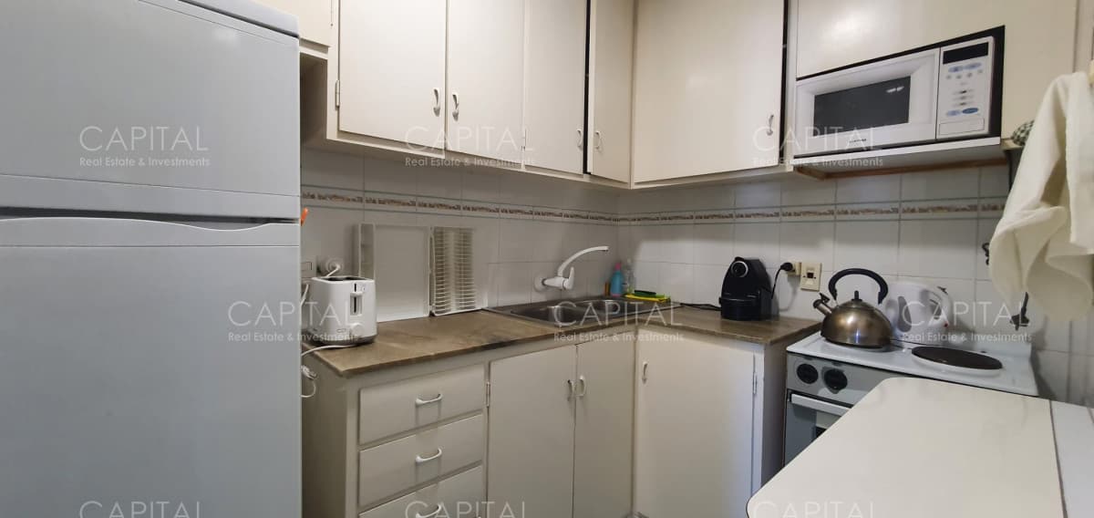 Venta departamento dos dormitorios con garage Península Punta del Este