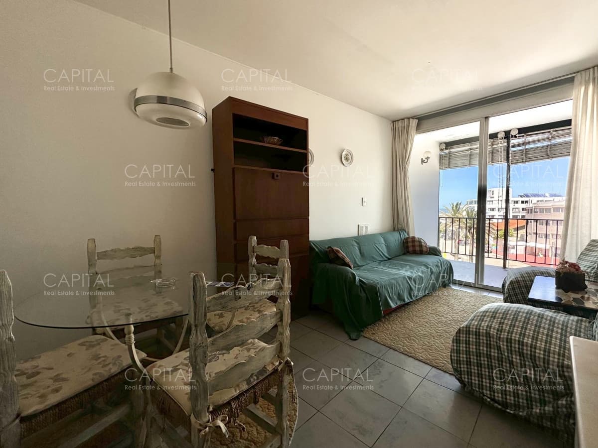 Apartamento de dos dormitorios en venta, Península, Punta del Este