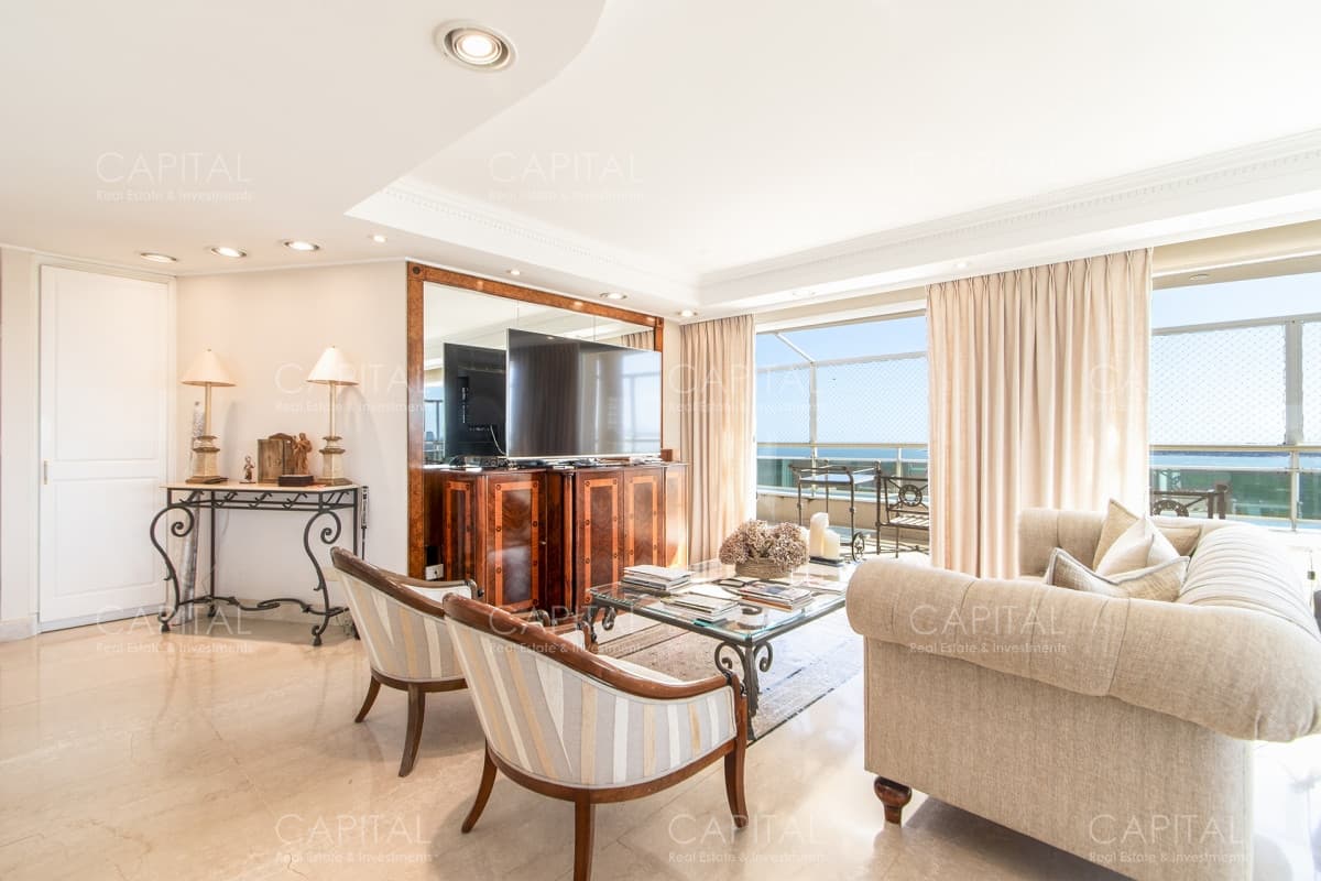 Penthouse en Coral Tower en Venta
