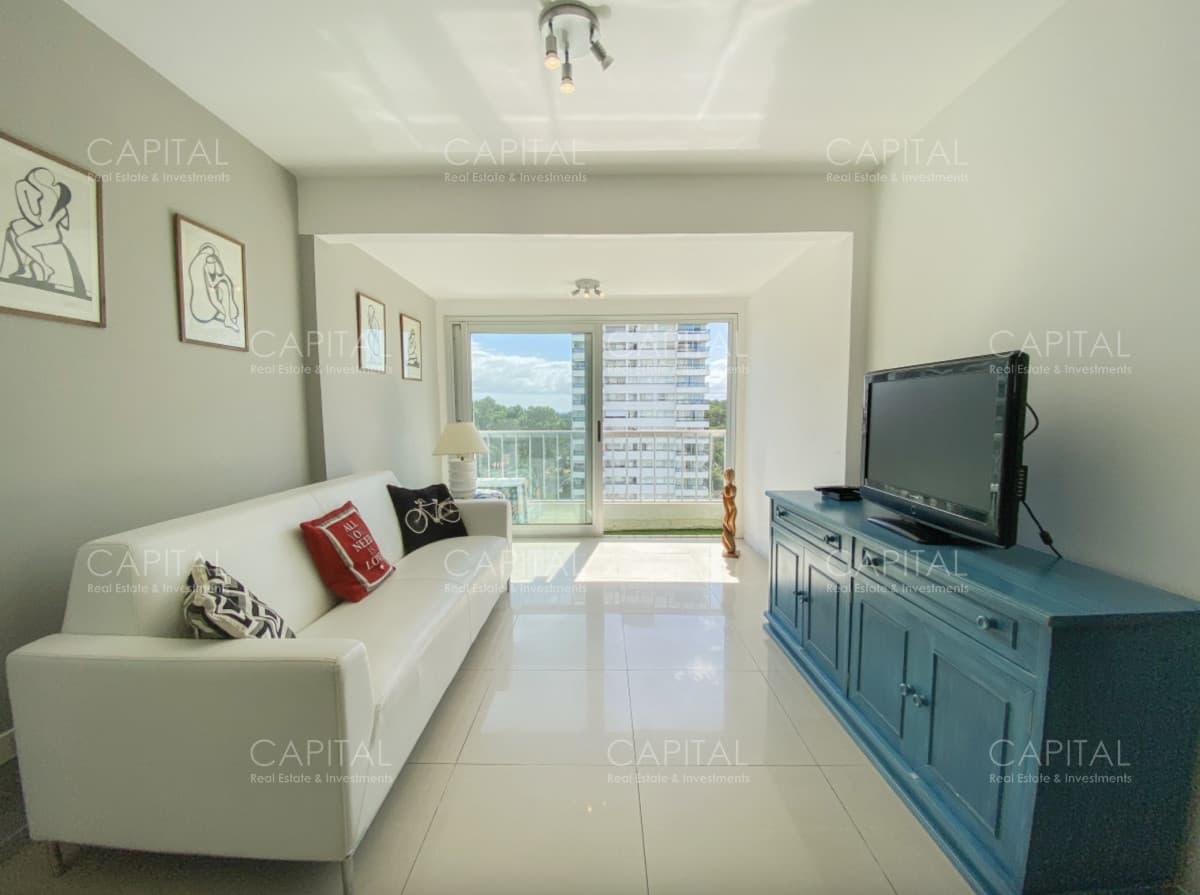 Departamento en Venta en Avda. Roosevelt